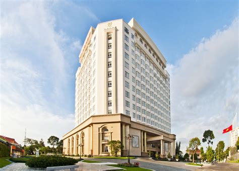 tan son nhat hotel|motel re nhat sai gon.